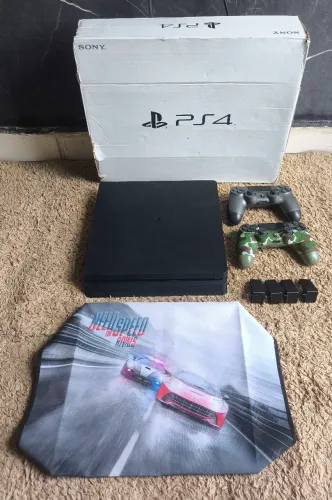 Playstation 4 slim 1TB 12 jogos disponíveis