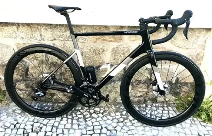 Bicicleta cannondale supersix, rodas de alumínio,  Grupo sram force axs 12 velocidades 