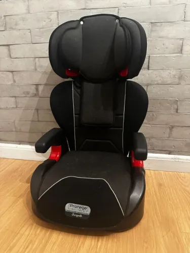 Cadeira infantil para uso no carro