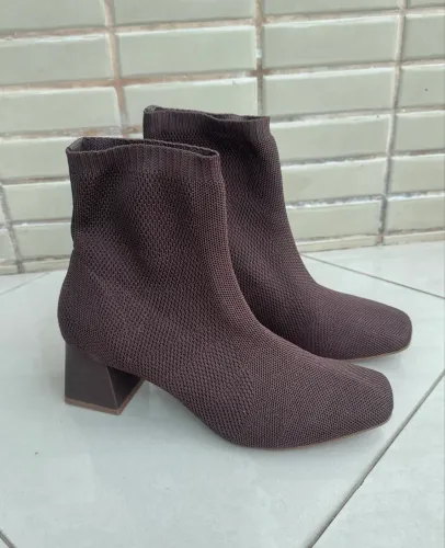 Bota Meia/Knit Bebecê Marrom - Usada Apenas 1 Vez (Seminova)