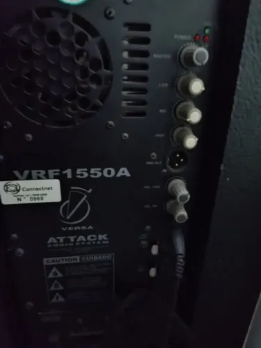 Vendo trata-se de um modelo da série Versa, como a VRF 1550A ou VRF 1230A. 