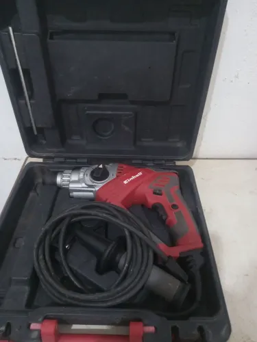 Furadeira de impacto marca Einhell semi nova 