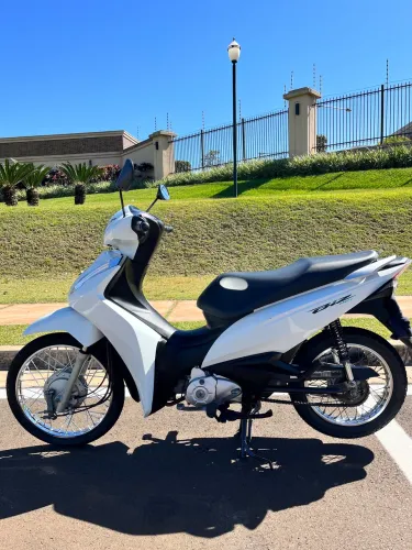 Honda Biz 110i Branca 2019
