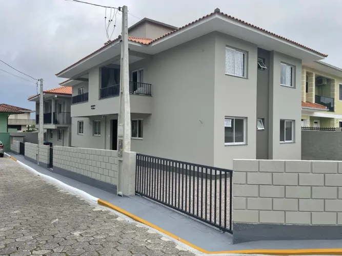 Alugo Apartamento de 1 e 2 quartos