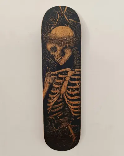 Shape de Skate Decorativo Pintado à Mão + Suporte de Parede 