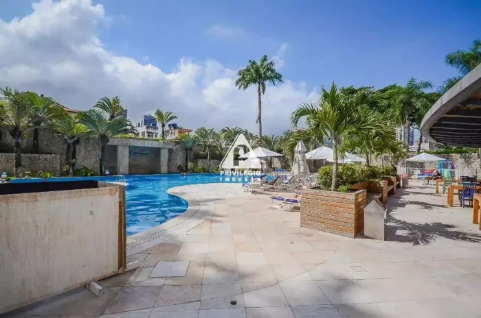 Barra da Tijuca: Flat Exclusivo, Mobiliado e Fora do Pool Hoteleiro