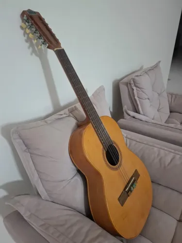 Violão del vecchio modelo camping 1004