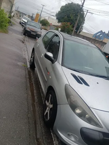 Peugeot 207 Quiksilver 1.6 Flex 16V 5P 2013