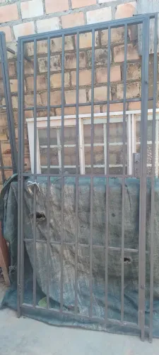 Vende-se porta grade completa 