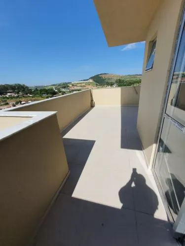 Cobertura em prédio novo !!! Prox ao shopping!!! 2 qtos/suite/2vagas - Bairro Cabral - Con