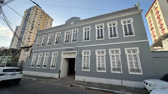 SALA PARA ESCRITÓRIO NO REDUTO, POSSUI 30 M² DE ÁREA PRIVATIVA,  1 VAGA, POR APENAS R$ 1.5