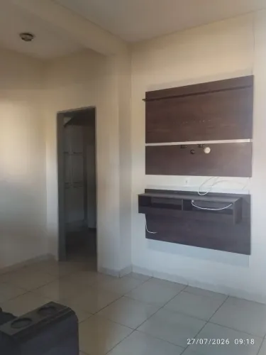 Aluga uma casa com móveis para casal em nova carapina 2