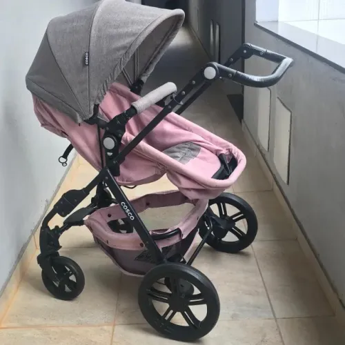 Carrinho de passeio de bebê da Cosco