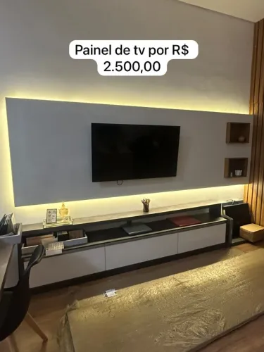 Painel de sala planejado novo 2.500,00 , e divisoria de ambientes 1.000,00