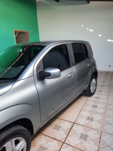 Fiat Uno Vivace Celeb. 1.0 EVO F.flex 8V 5P 2013