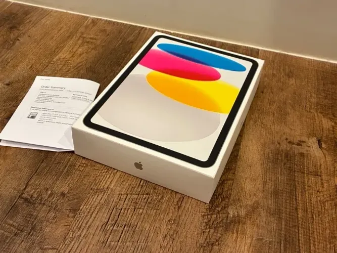 Apple 2025 iPad (Wi-Fi, 128 GB) - Prateado (A16) - novo, lacrado