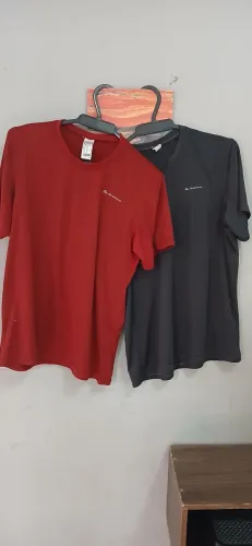 Kit 2 Camisetas Quechua Decathlon Tam M - Unissex (Bordô/Cinza)