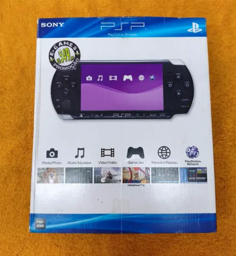 Playstation PSP 3000 na caixa