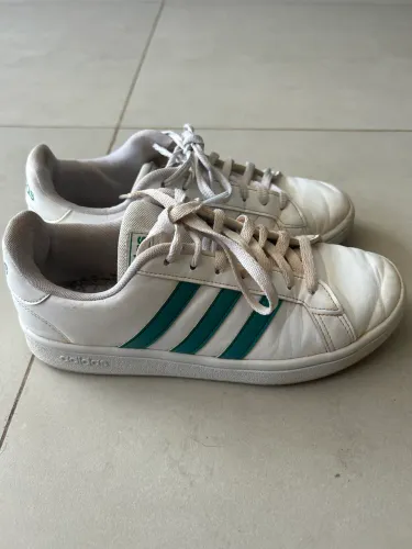 Adidas Advantage