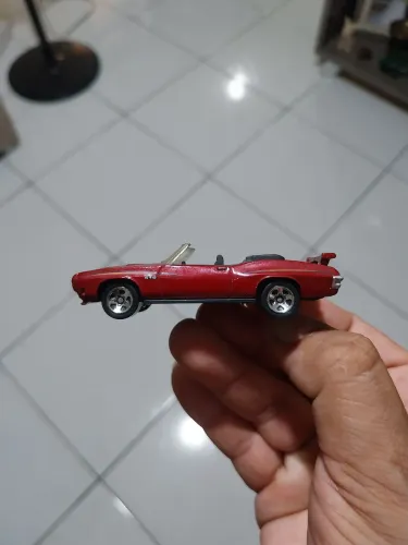 Hot Wheels '70 Pontiac GTO Convertible 2008