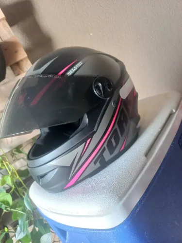 VENDO CAPACETE PRO TORK R8 ORIGINAL COM 1 SEMANA DE USO, ZERO BALA DIRETO DA LOJA