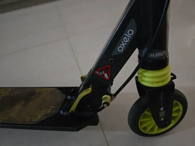 Patinete Oxelo Mid5 - em ótimo estado