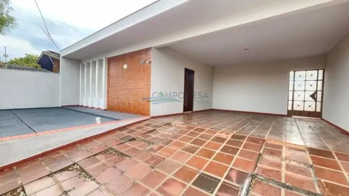Casa com 3 dormitórios para alugar, 130 m² por R$ 3.900,00/mês - San Remo - Londrina/PR