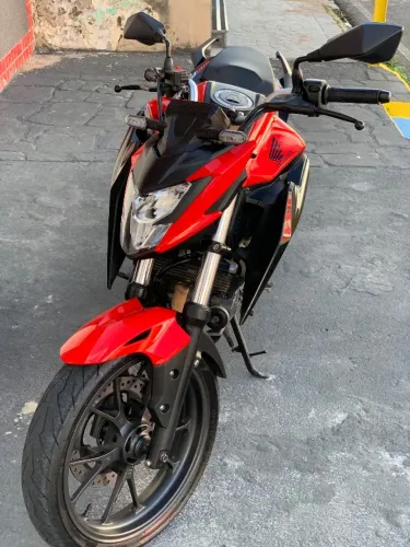 Honda CB300F 2023
