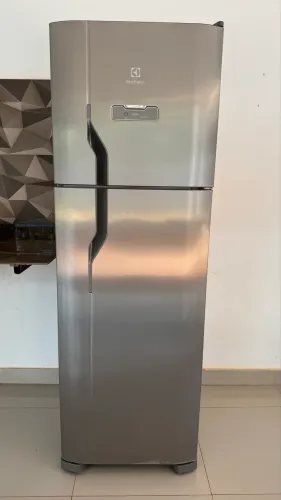 GELADEIRA ELECTROLUX 371L