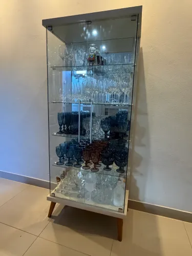 Cristaleira em vidro