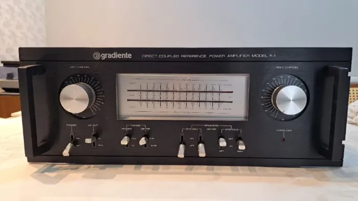 Gradiente - SYSTEM ONE - Amplificador  A-1  A1