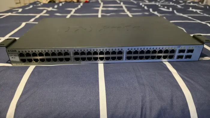 Switch gigabit gerenciavel D-LINK DSG-1210-48