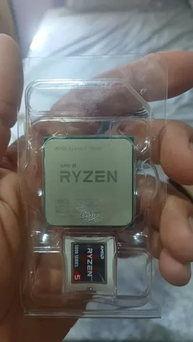 Vendo: PROCESSADOR RYZEN 5 5600G COM GRÁFICO INTEGRADO Valor: R$700,00