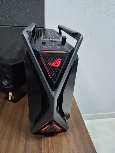 GABINETE ASUS ROG HYPERION IMPECÁVEL 
