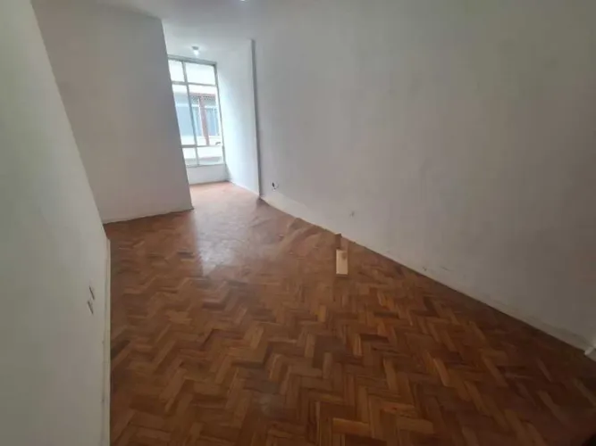 Apartamento : Padrão / Residencial / Glória