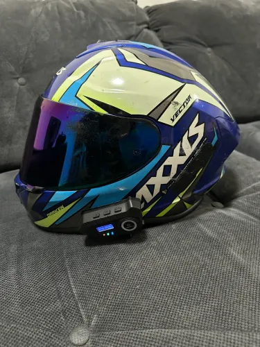 Capacete axxis 60, com intercomunicador