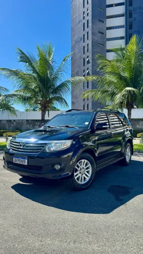 Toyota Hilux SW4 SRV D4-d 4X4 3.0 TDI Dies. AUT 2015