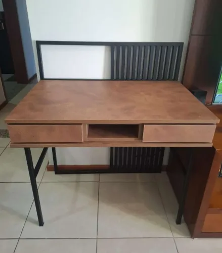 Mesa Escrivaninha