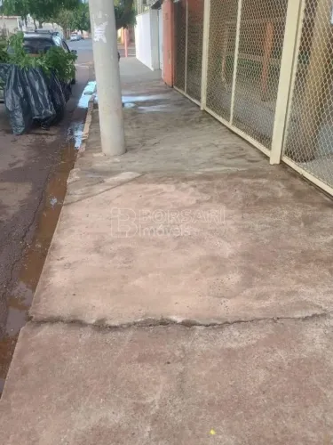 Venda de Comercial / Casa na cidade de Araraquara