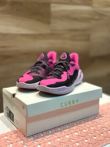 Curry 11 | Novo com Caixa!