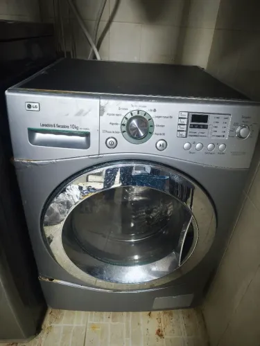 Paga uma e leva Duas Máquinas LG lava e seca