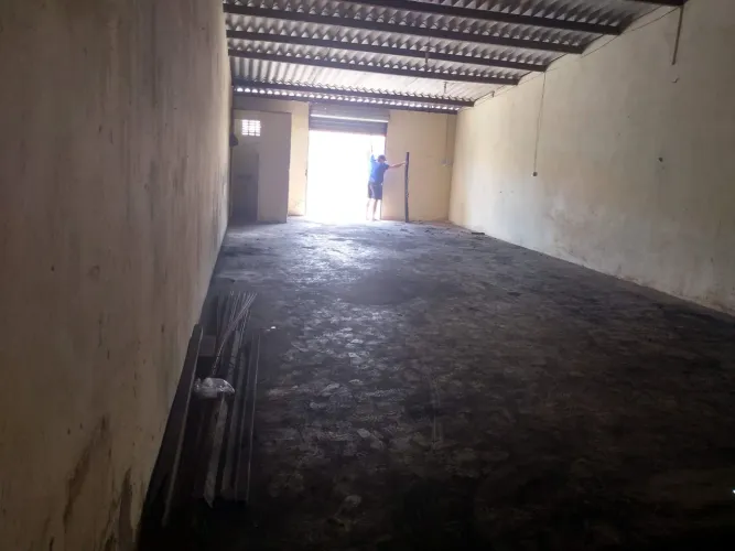 Alugo galpão fechado 7x17mts