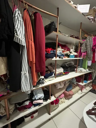 Alugo apartamento mobiliado recém reformado