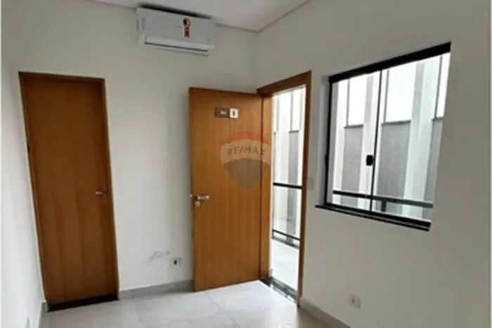 Locação de sala comercial moderna no centro de Mairiporã - SALA 8
