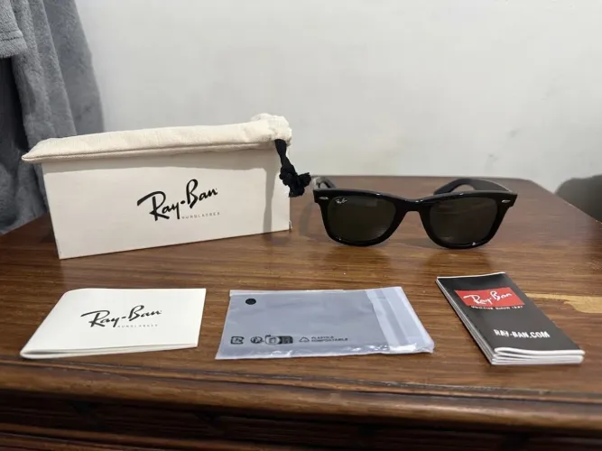 Óculos de sol ray-ban wayfarer preto