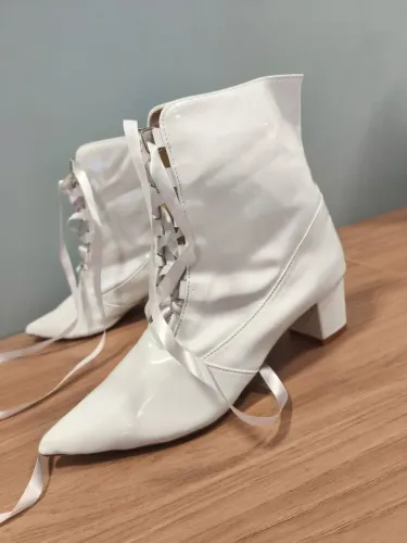 Bota branca salto 5cm