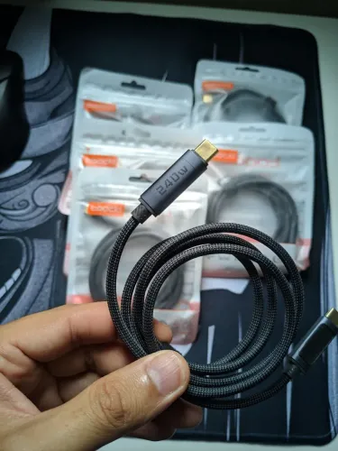 Cabo USB C 240W, PD3.1, Com Display Digital Até 100w e 1M Reforçado