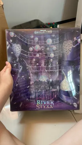 Caixa river Skullector