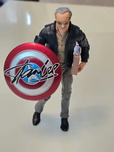 Stan Lee Marvel Legends