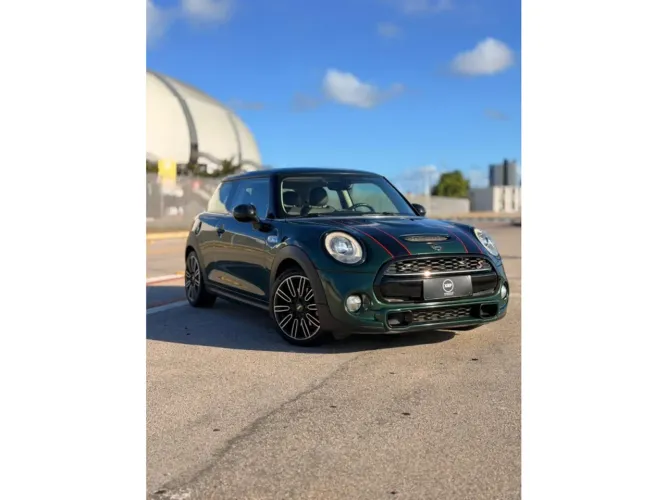 Mini Cooper S 2.0 Turbo 16V 3P Aut. 2015